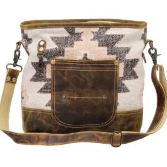 Myra Damn Cool Shoulder Bag - Picture 1 of 16